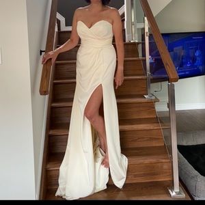 New, never worn Jovani size 8 white formal dress.
